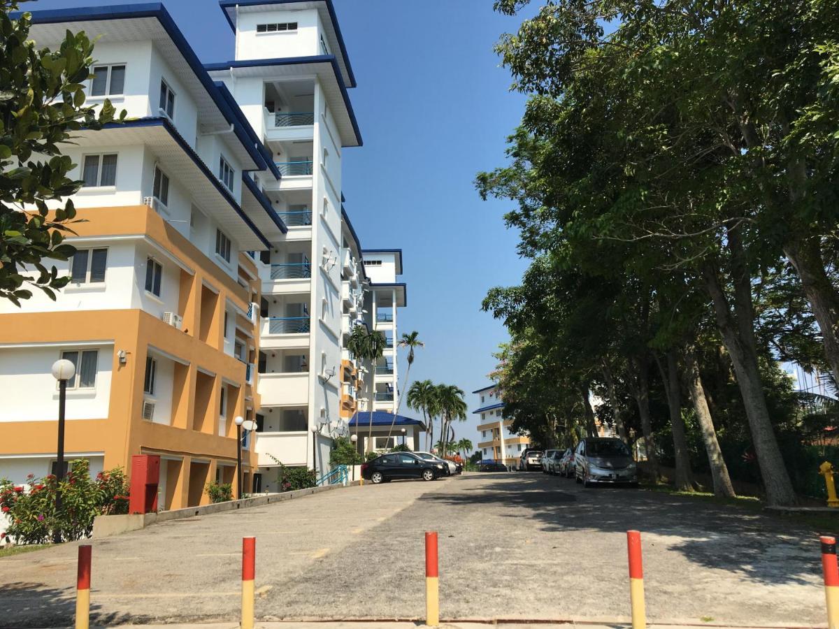 Seri Bulan Apartment Teluk Kemang Port Dickson Exterior photo